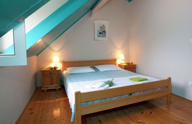 Beautiful Holiday Home on the Island Brac, With the Sea and a Small Beach in Front of the Door - Foto 5