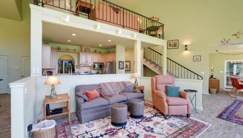 On McKenzie River! Home with Scenic Sunroom - Foto 2