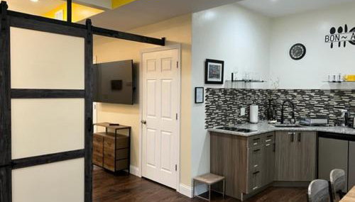 Uber Close to Ohio City, Cleveland (Lower) - Foto 1