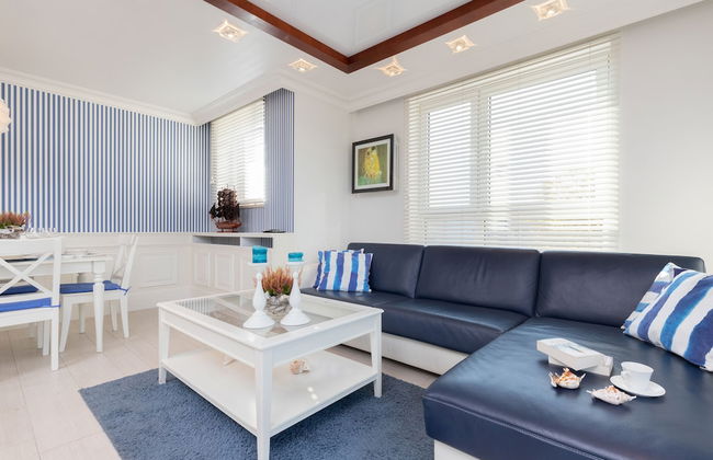 Sailor Apartment by Renters Prestige - Photo 37