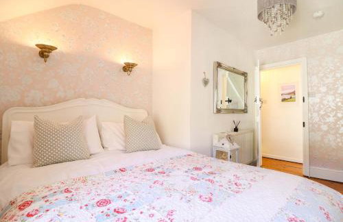 Periwinkle Cottage - Foto 20