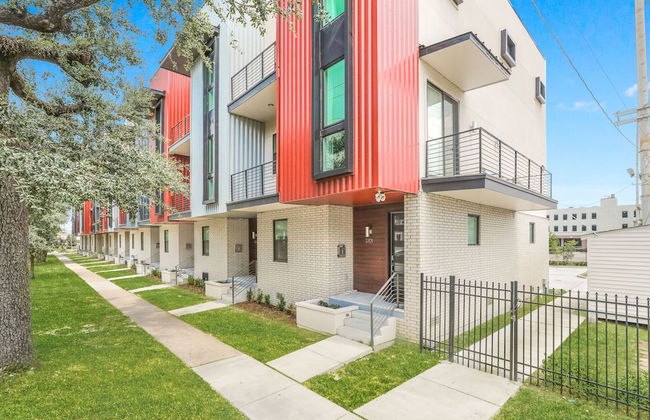 Cozy Living in Mid City - Foto 35