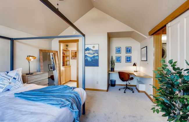 Brilliant Posh Home - Backs to Poudre River Trail - Foto 7