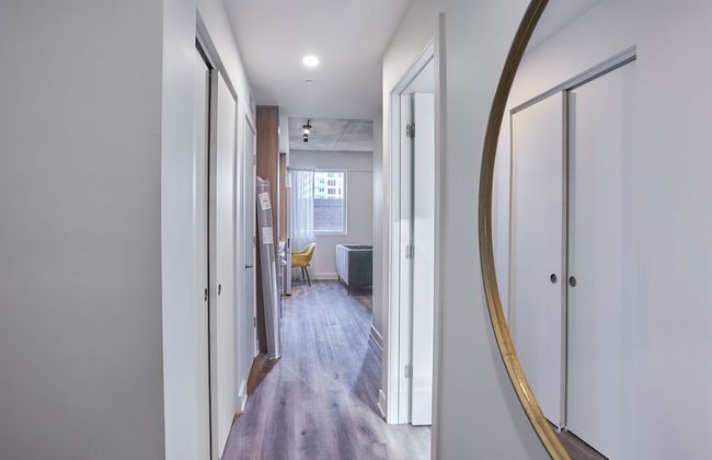 Corporate Business stays in MTL DT - Foto 2