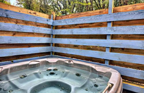 Wren 21-Hot Tub-Woodland Lodges-Tenby-Camarthenshire - Foto 14