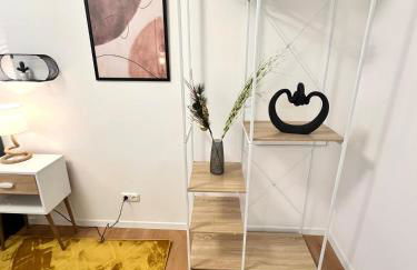 BIG New 7Rooms City Center APARTMENTS and Suites - Foto 45