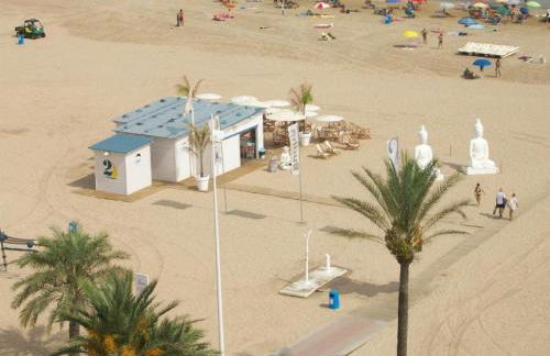 PRIMERA LINEA DE PLAYA con garaje - Foto 5