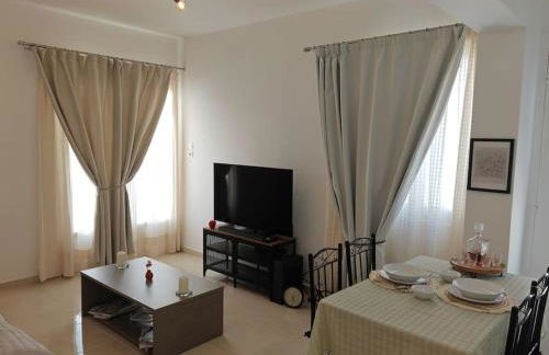 Leo's & Xerxes' place in the Heart of Rhodes - Photo 15