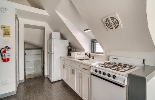 Steps to Beach Couples Retreat in Ocean City! - Foto 11