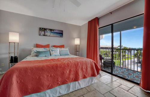 Cheerful Pelican on Anna Maria Island - Photo 20