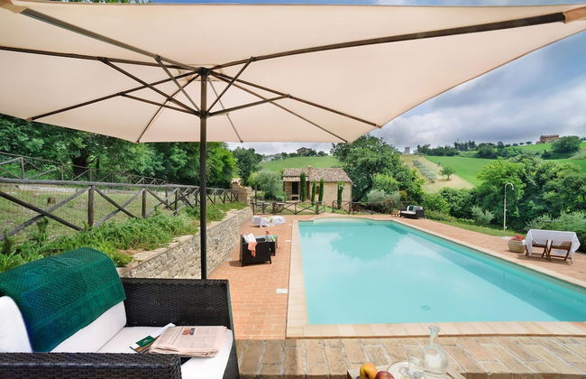 Holiday Home in Pontano With Garden - Foto 18