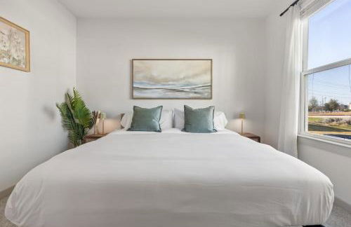 Stylish Ground Floor 2BR 2BA with Private Patio - Foto 22