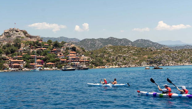 Tour de caiaque por Kekova