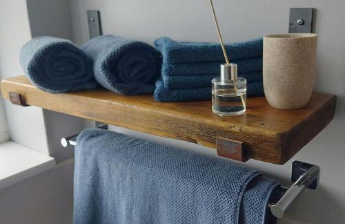 Norwich City, lovely 3 bed house, EV charger, garden with BBQ, free parking for 3 cars - Foto 9