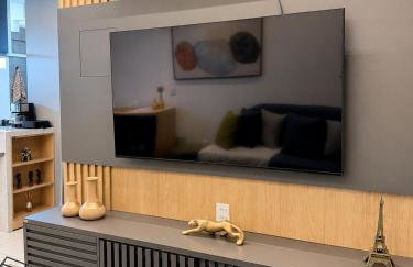 Flat moderno e confortável - excelente localização - Foto 26