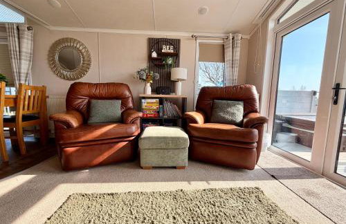 Hot Tub Lodge with Panoramic Views & Free Golf - Foto 51