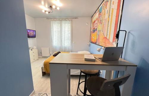 Studio Lisbonne - Plein centre-ville refait à neuf avec parking gratuit - Foto 12