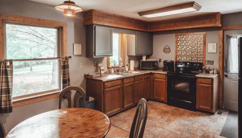 Patriot Cottage at American Heartland Cabins - Foto 5