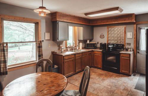 Patriot Cottage at American Heartland Cabins - Photo 5