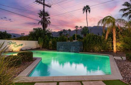 Vibrant Palm Springs Getaway w Pool BBQ Modern Design Taylor House by AvantStay - Foto 45