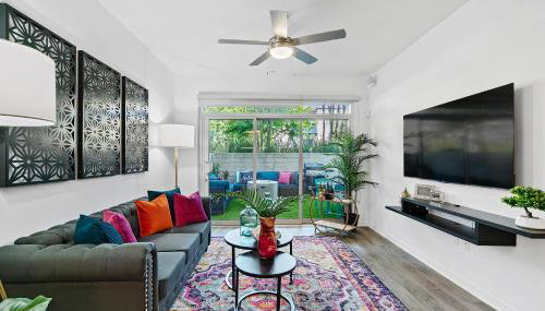 Fairfax District Chic City Oasis 2 BR Apt with Den 136 - Foto 4