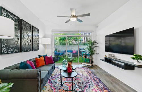 Fairfax District Chic City Oasis 2 BR Apt with Den 136 - Foto 3