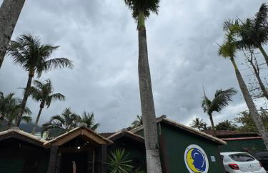 Lua Chalés 14 chalés equipados com churrasqueira individua , piscina e hidro incluindo café da manhã servido no quarto , roupa de cama, toalhas de banho e de praia a apenas 600 metros da praia de Maresias - Foto 10
