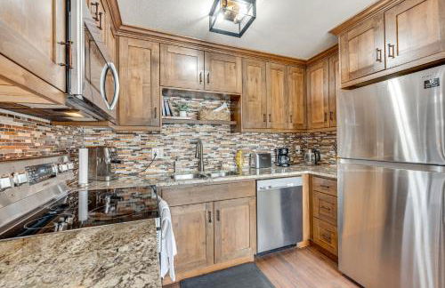 2 Mi to CU Boulder Mtn-View Condo with Pool Access - Photo 11