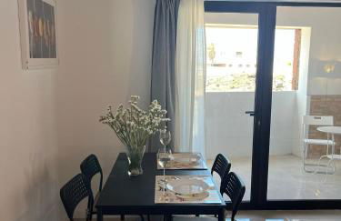 Moderno apartamento frente al mar en una de las mejores zonas de la Santa en Lanzarote - Foto 4