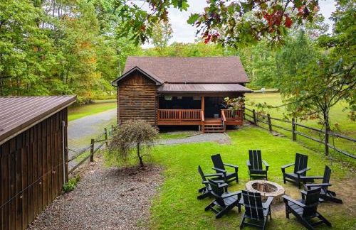 Log Cabin with Hot Tub, Game Room-10 min to NRG - Foto 32