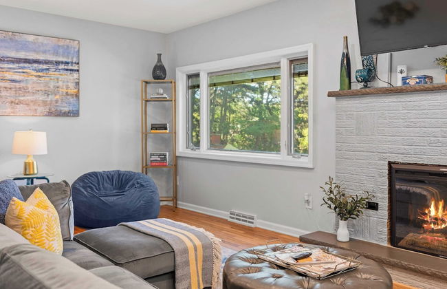 Simply Shores by Avantstay Private Beach + Dock Lake Overlook - Photo 6