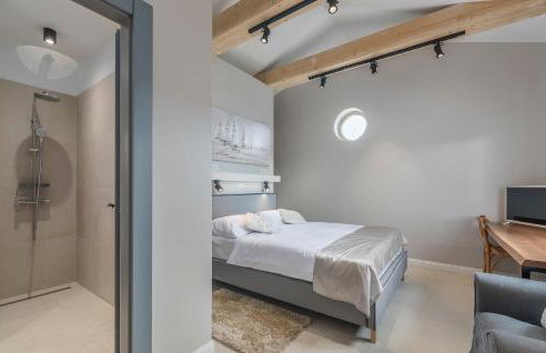 Villa Macan with Private Pool, Sauna & Garden - Photo 25