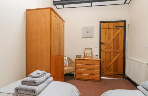 Hitchens Cottage - Photo 12