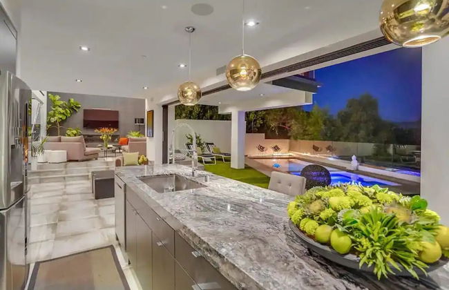 Troy Dr - Sleek & Modern Hollywood Hills Home With Stunning Views - Foto 21