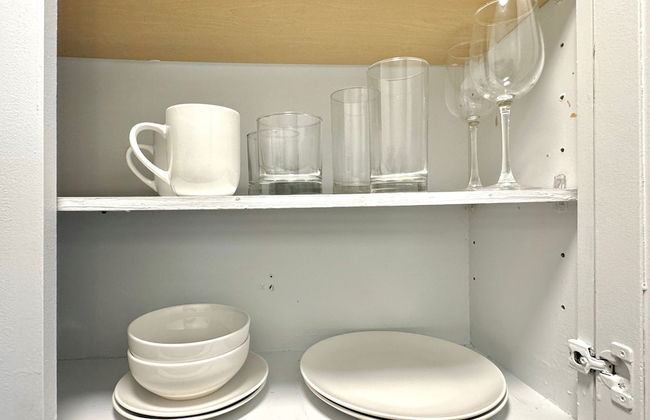 Beautiful Getaway Nears Asian Dist - Photo 40