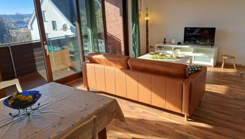 Apartment in Hanglage mit Garten und Balkon - Foto 2