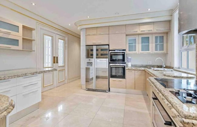 The White House in Sandton - Photo 16