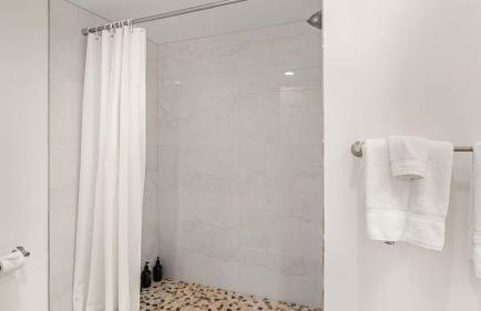 Resort-Style Estate w Pool Game Room Tennis Court Near Wineries The Tennis Ranch by AvantStay - Foto 47