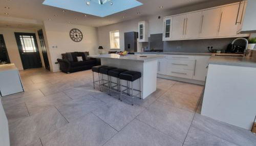 Cardiff city centre house - Sleeps 6 - Foto 2