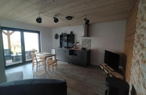 Au chalet de JO avec accès à l'espace piscine et jacuzzi - Foto 20