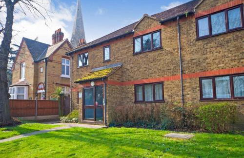 Modern Spacious 1 Bed Apartment with Free Parking in Trendy Inner London Suburb 15 mins walk to Victoria Line Underground then 20 mins to Oxford Street "West End of London" or 10 mins walk to Overground and 10 mins to London Liverpool St "City of London" - Foto 41