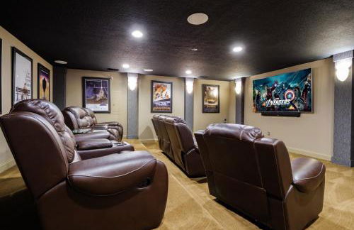 Luxury Mansion Pool Hot Tub Theater Outdoor Kitchen BBQ GM RM 2 Miles Disney - Foto 12