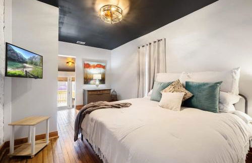 Spacious retreat w private backyard near downtown - Foto 2