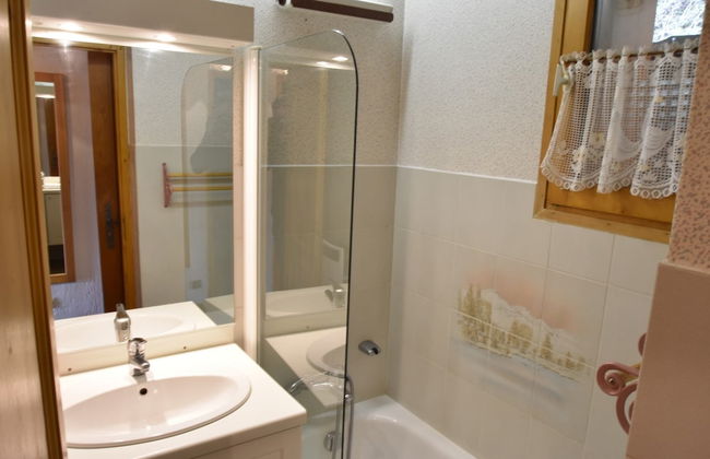 4-6 Pers. Holiday Appartment Near Center of Champagny - Foto 23