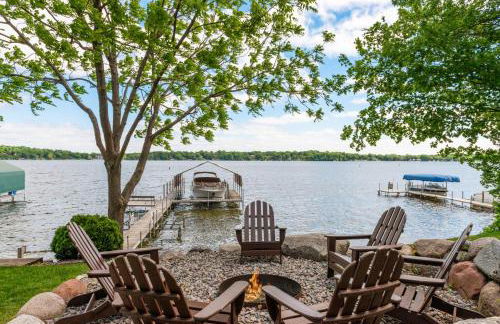 Lakefront Luxury - Foto 1