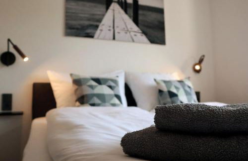 Ferienwohnung Sayntal - Blick auf Schloss Sayn - Foto 1