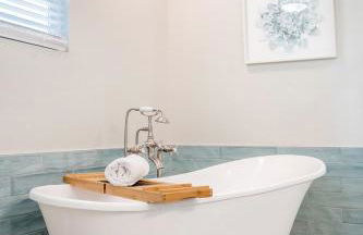 Cozy Coastal Cottage Whole House Sleeps 10 - Foto 4