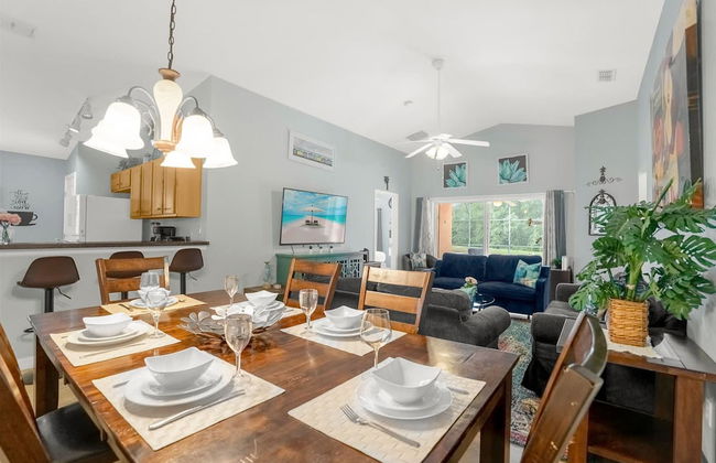 Upstay - Bungalow w Private Pool Hot Tub Lake View - Foto 12