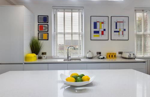 No 3 at Upton Cross House, Chester - Photo 13