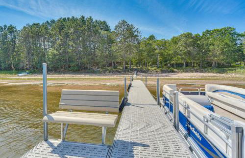 Waterfront Escape on Big Sand Lake with Private Dock - Foto 39